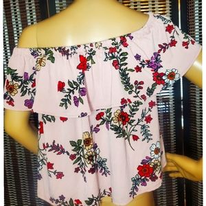 Off the shoulder top Size M One Clothing